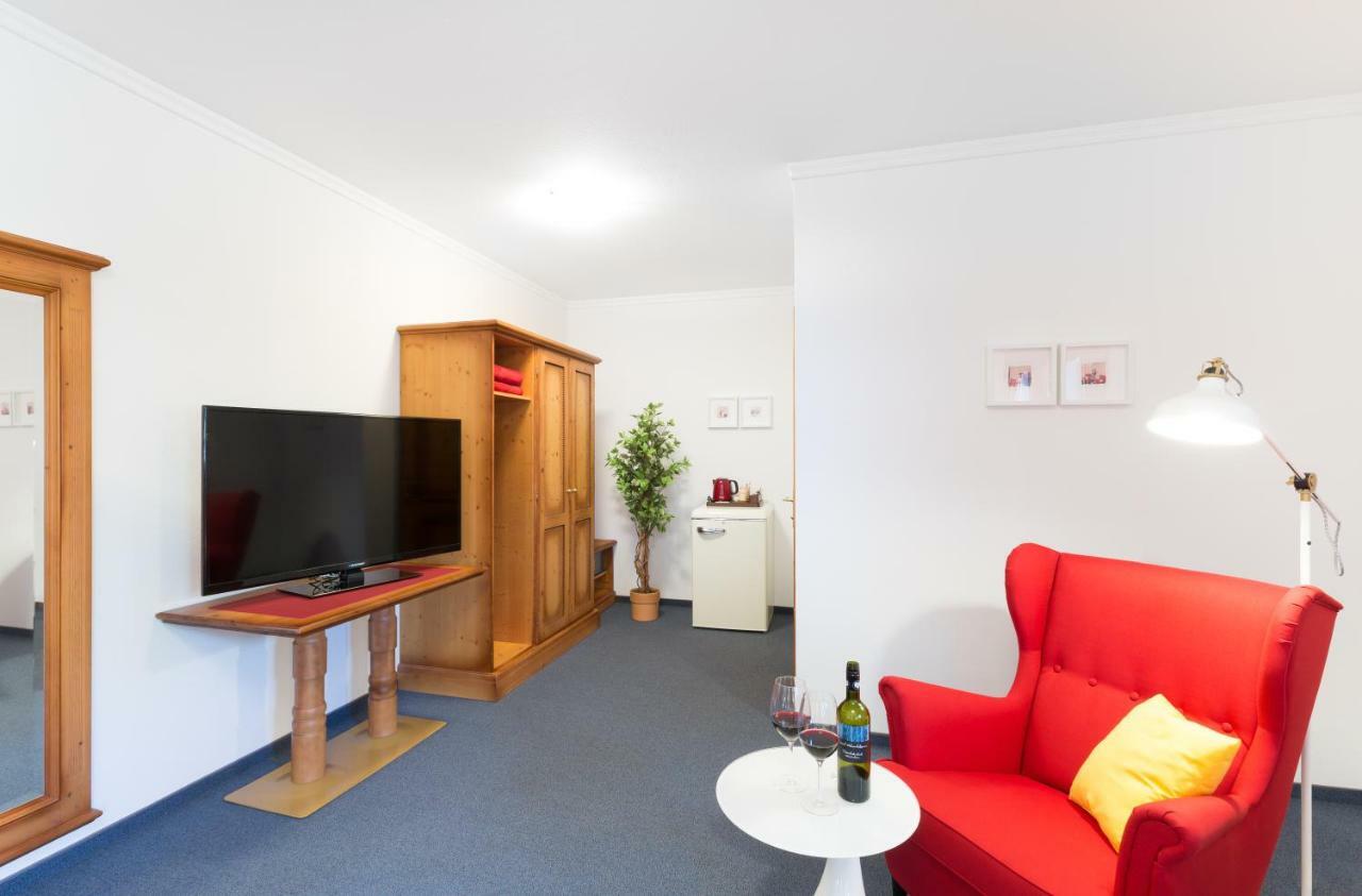Hotel Garni Noeserlgut Λιντς Εξωτερικό φωτογραφία