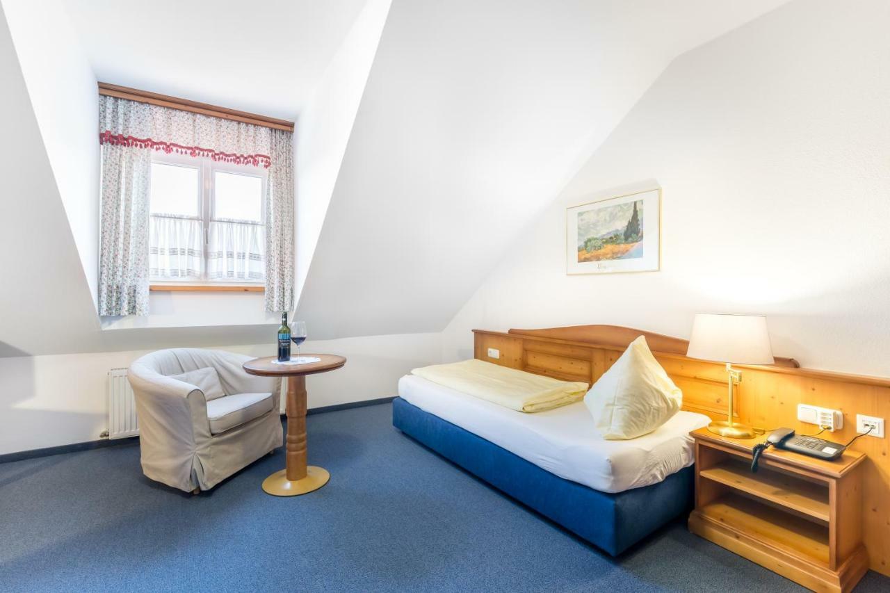 Hotel Garni Noeserlgut Λιντς Εξωτερικό φωτογραφία